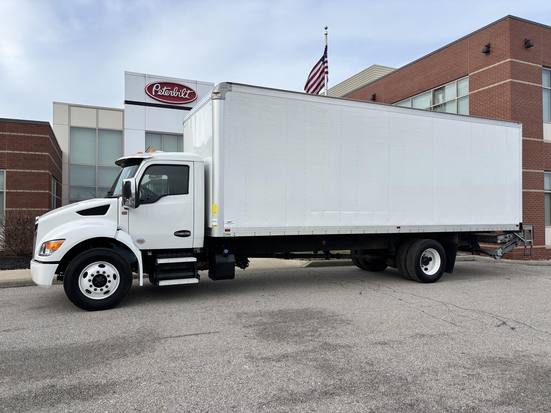 2025 Kenworth T280