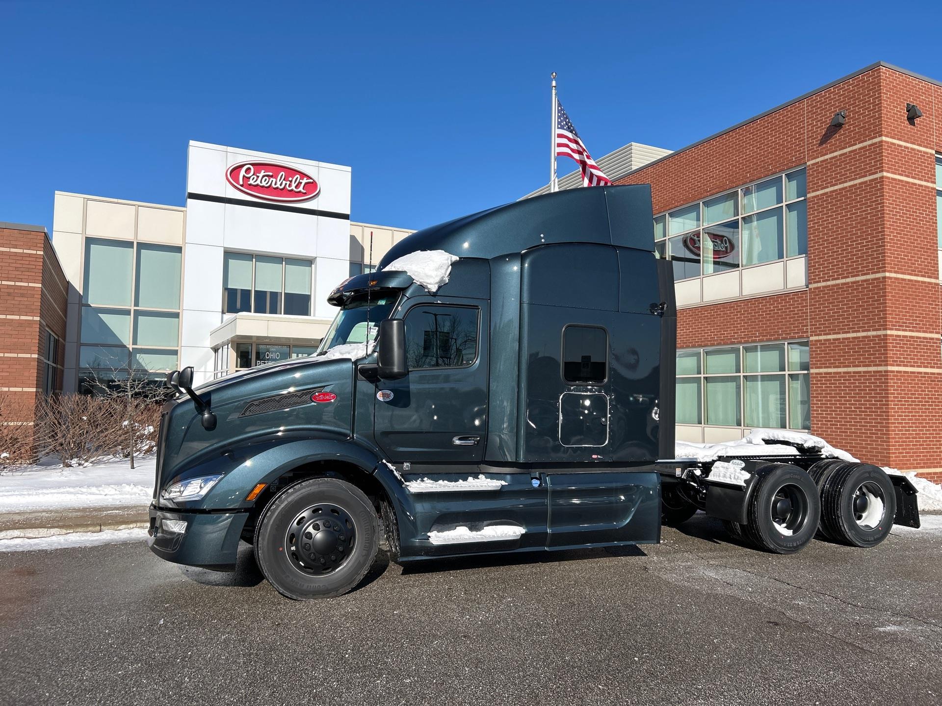 2026 Peterbilt 579 - image 2