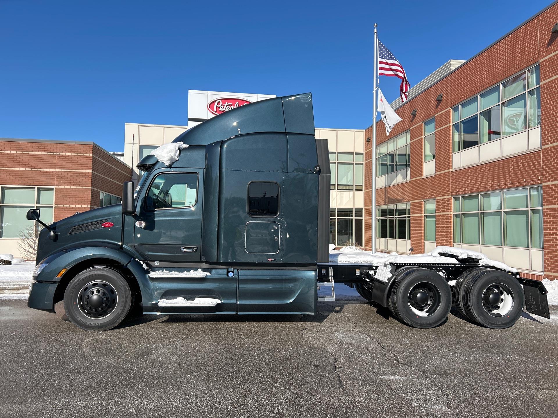 2026 Peterbilt 579 - image 7