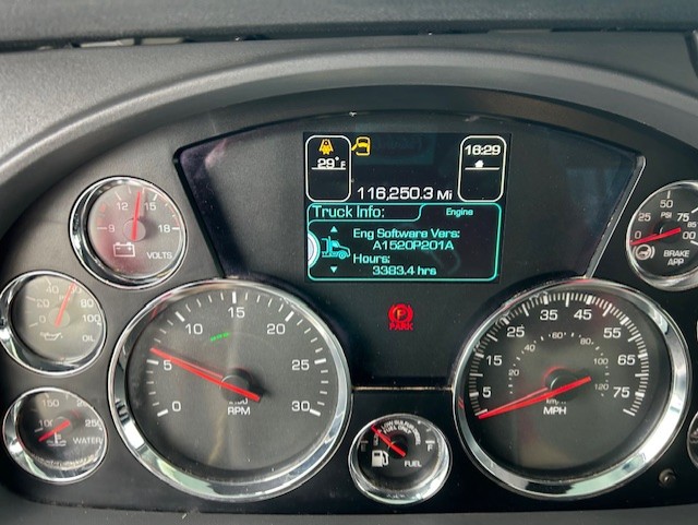 2021 Kenworth T880 - image 13