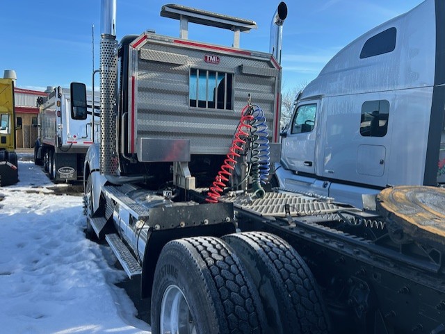 2021 Kenworth T880 - image 5