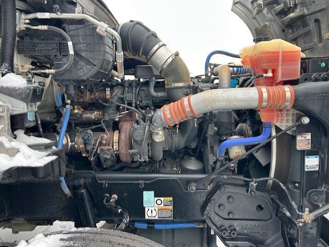 2021 Kenworth T880 - image 8