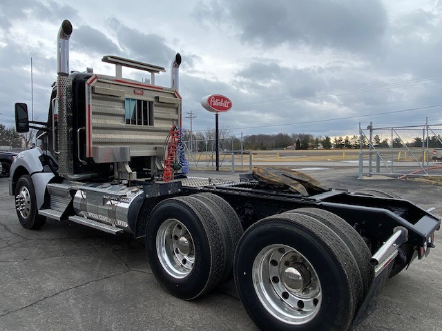 2021 Kenworth T880 - image 4
