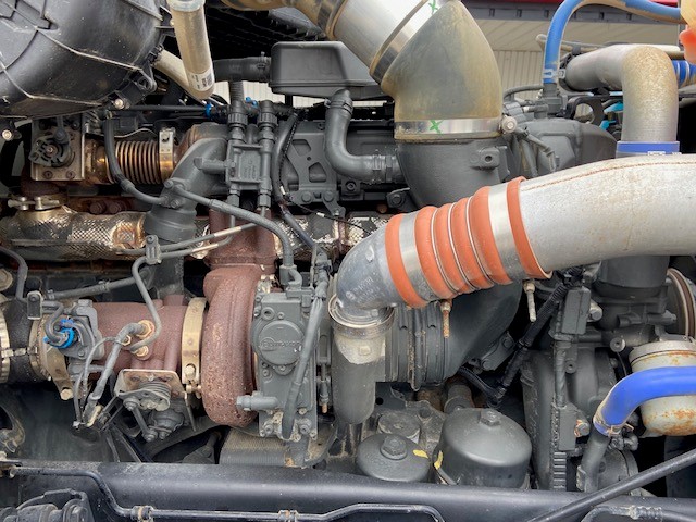 2021 Kenworth T880 - image 16