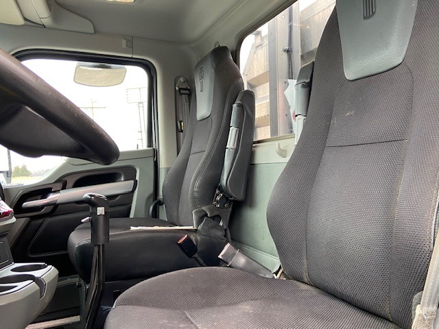 2021 Kenworth T880 - image 19