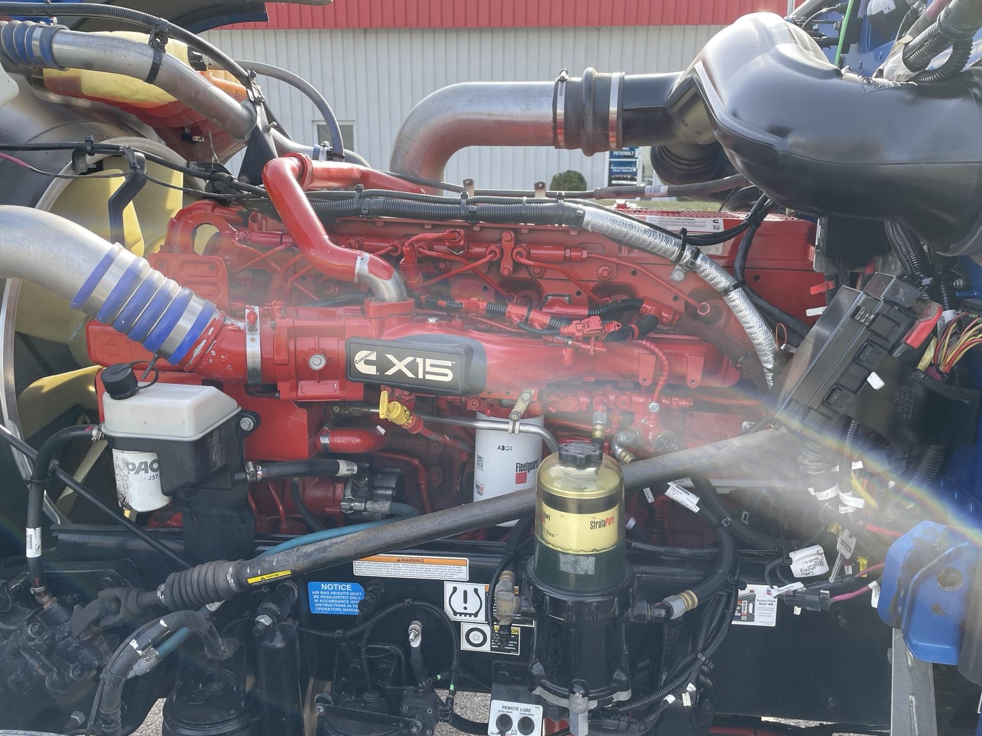 2022 Peterbilt 389 - image 10