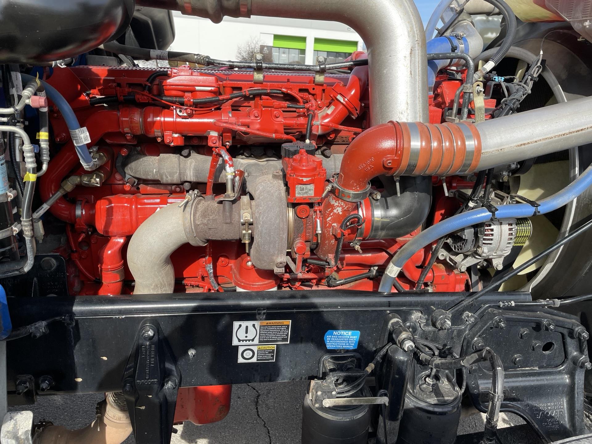 2022 Peterbilt 389 - image 9