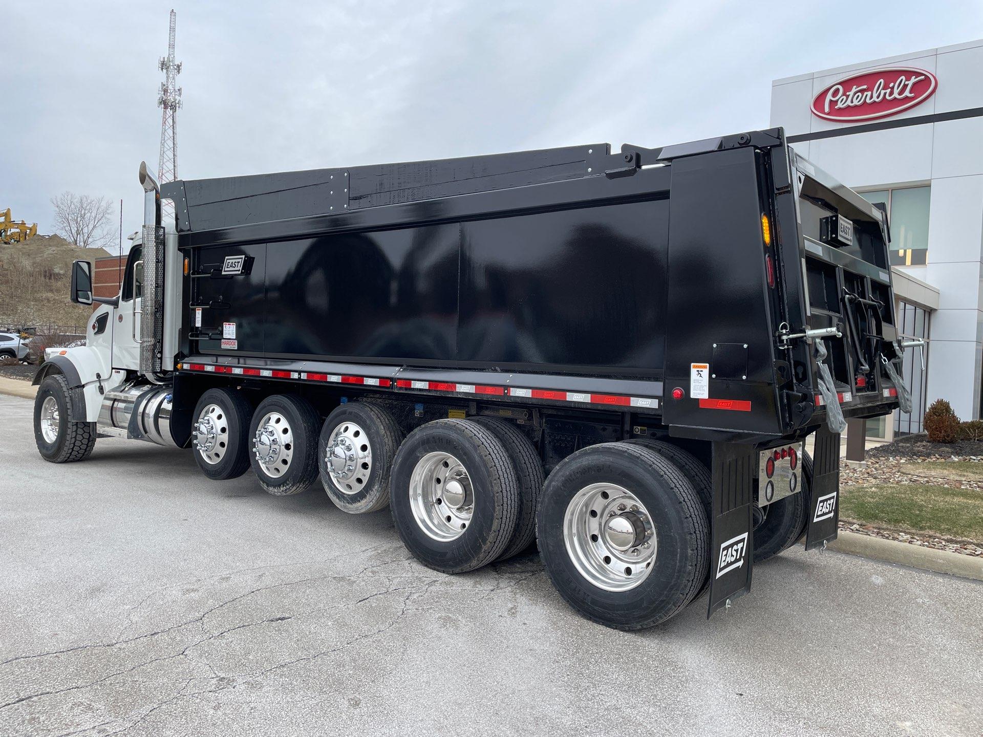 2026 Peterbilt 567 - image 2