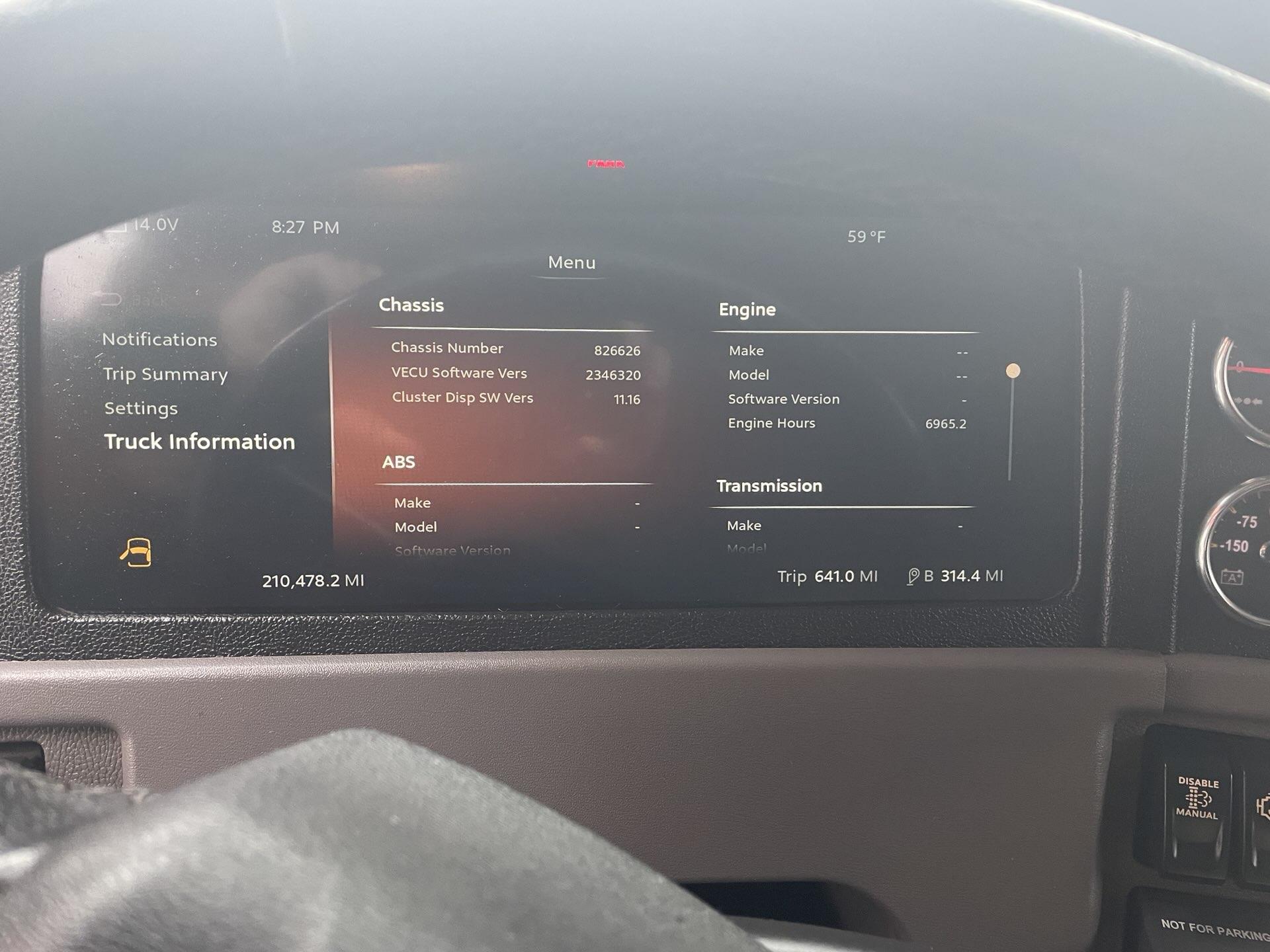 2023 Peterbilt 389 - image 12