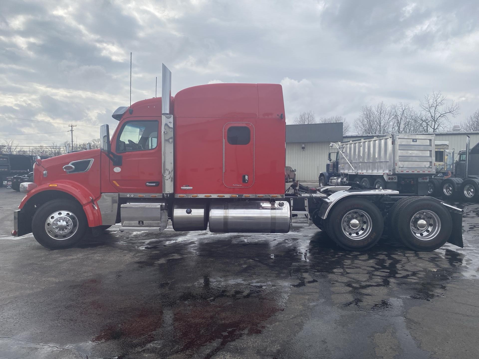 2018 Peterbilt 567 - image 4