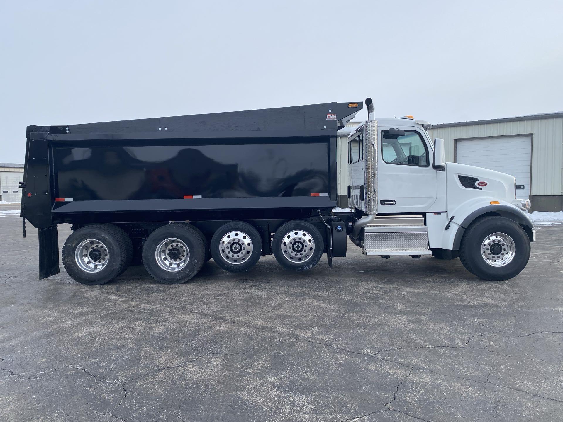 2027 Peterbilt 567 - image 5