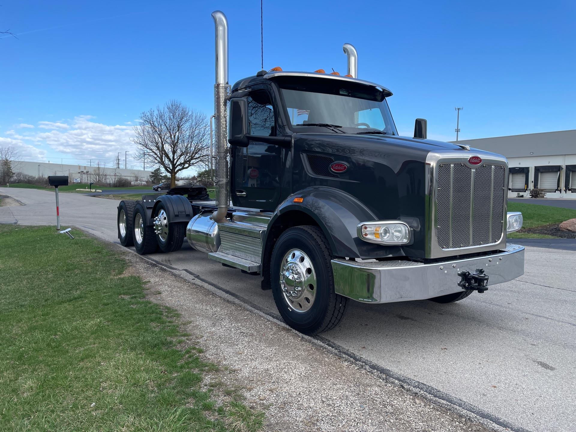 2025 Peterbilt 567 - image 3
