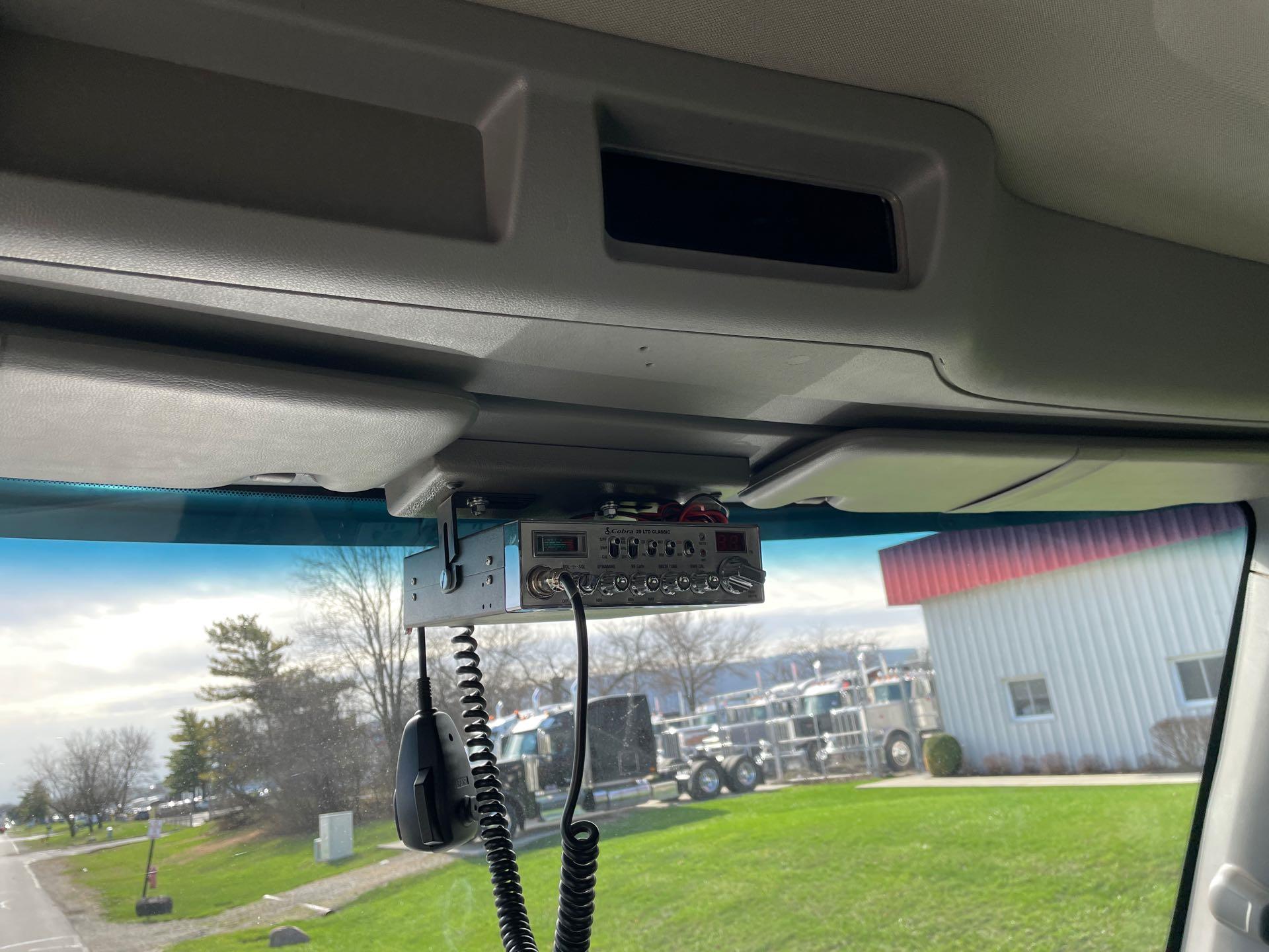 2025 Peterbilt 567 - image 22