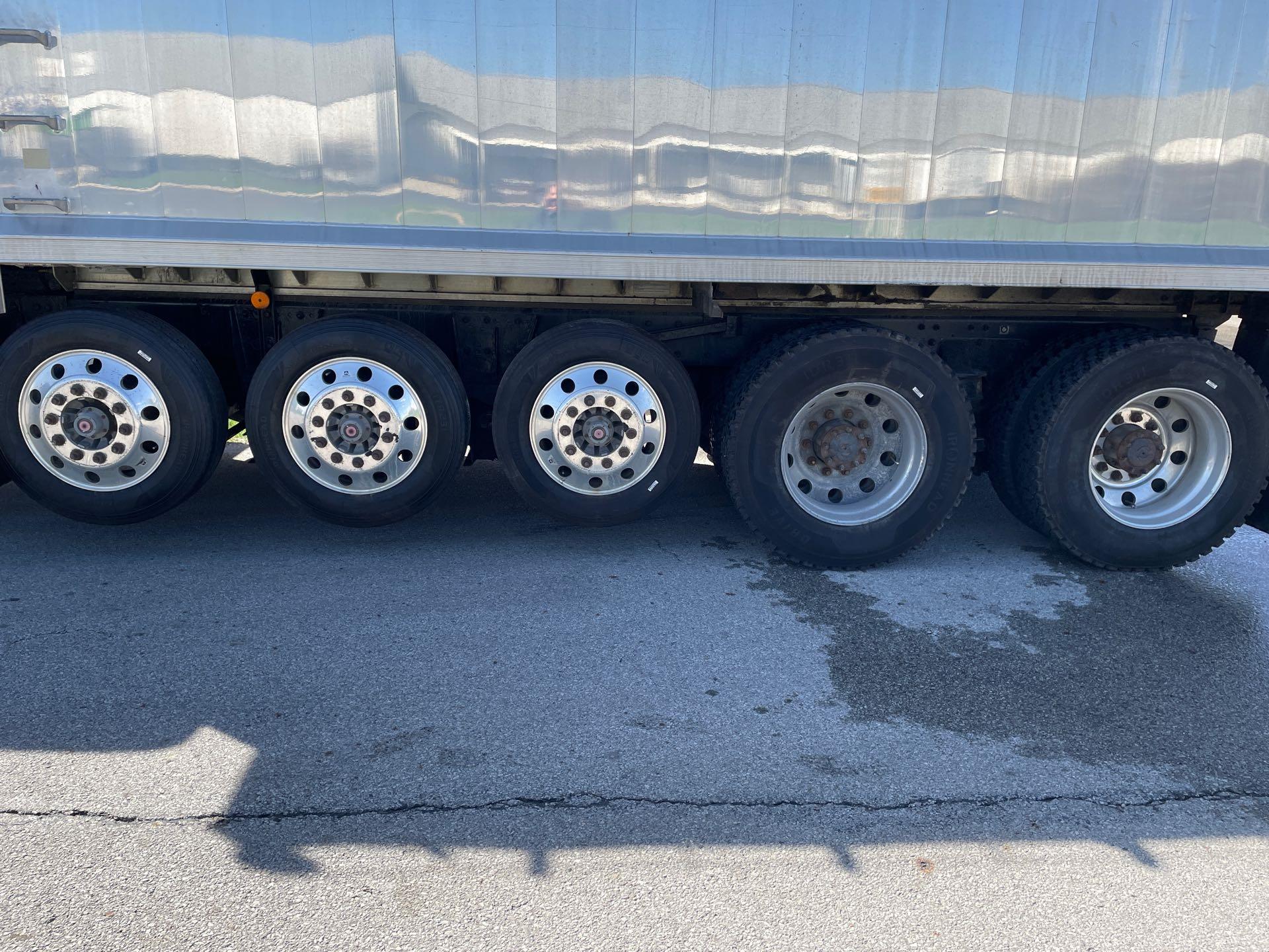 2020 Kenworth T880 - image 5