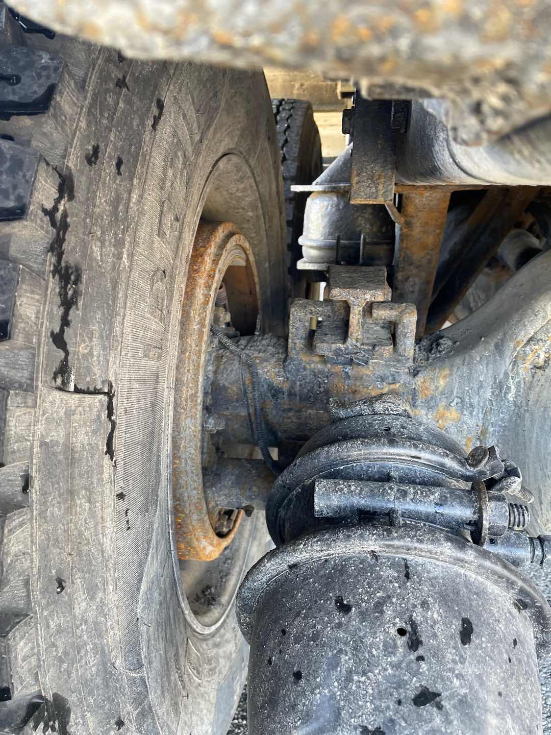 2020 Kenworth T880 - image 7