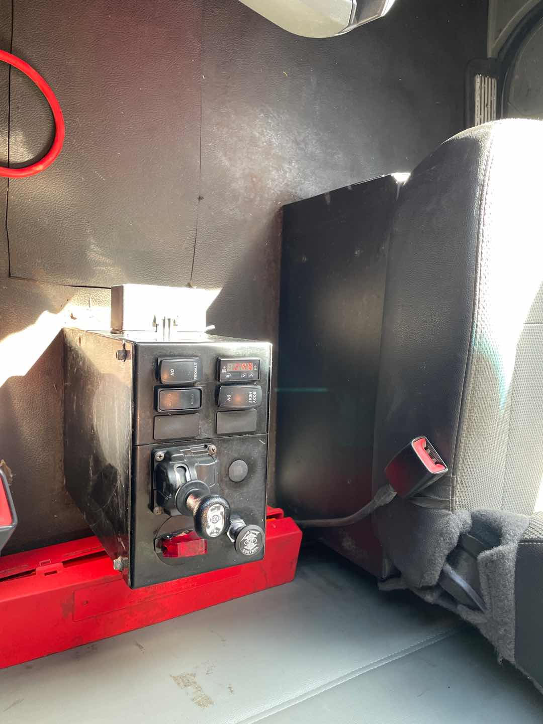 2020 Kenworth T880 - image 14