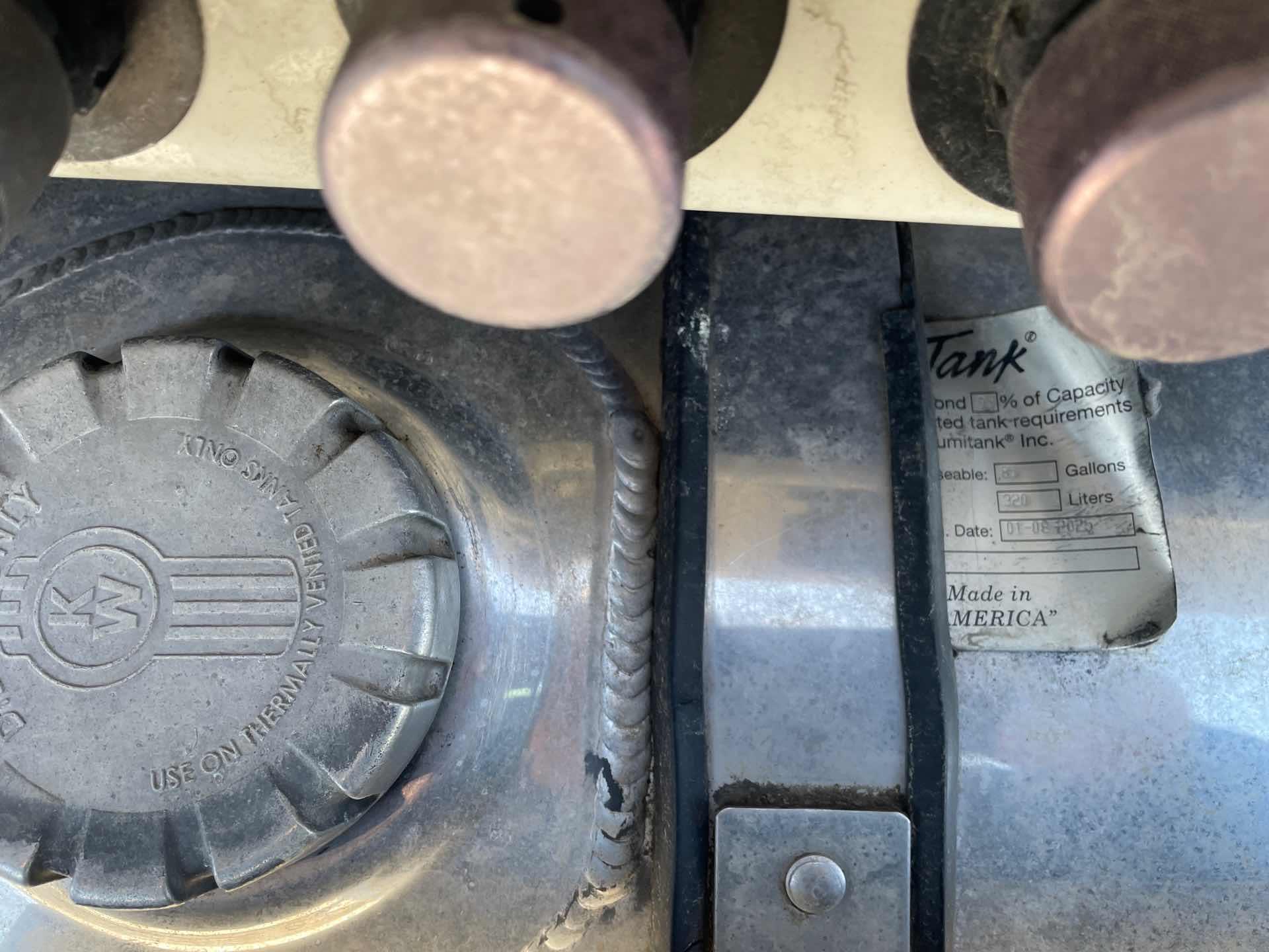 2020 Kenworth T880 - image 22