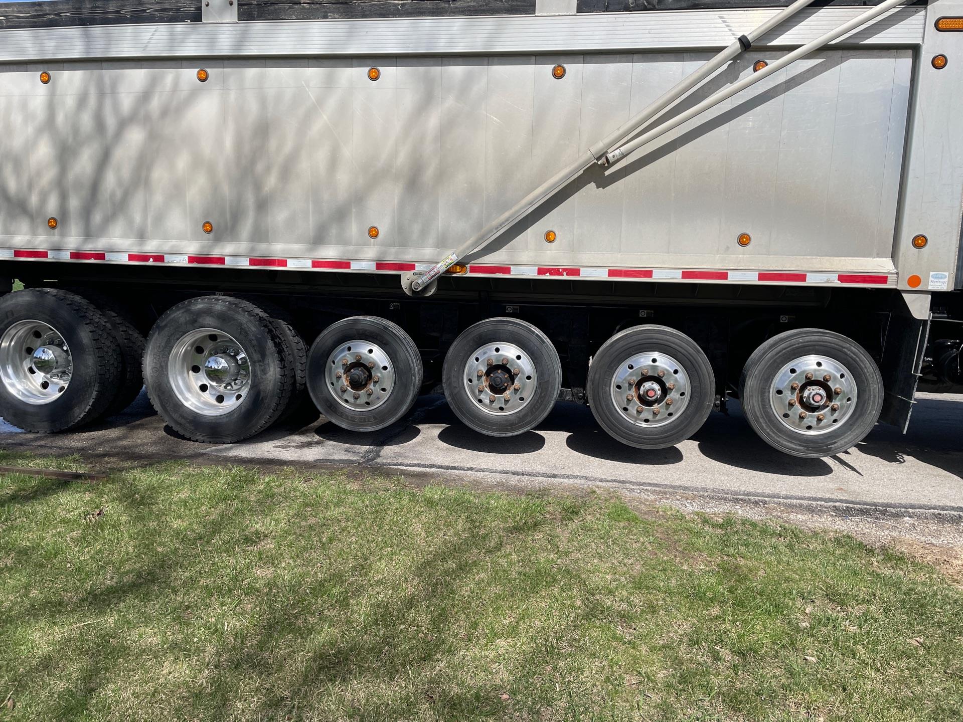 2021 Peterbilt 567 - image 5