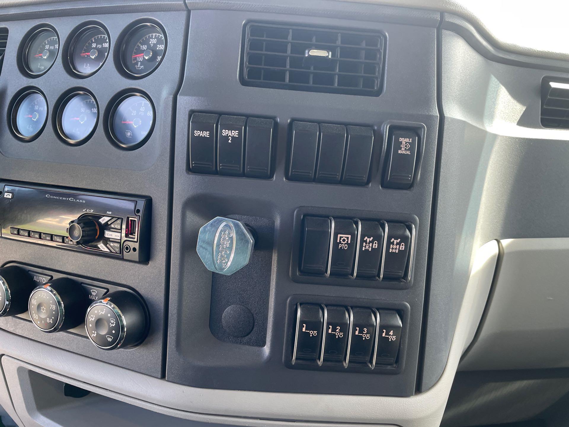 2021 Peterbilt 567 - image 16