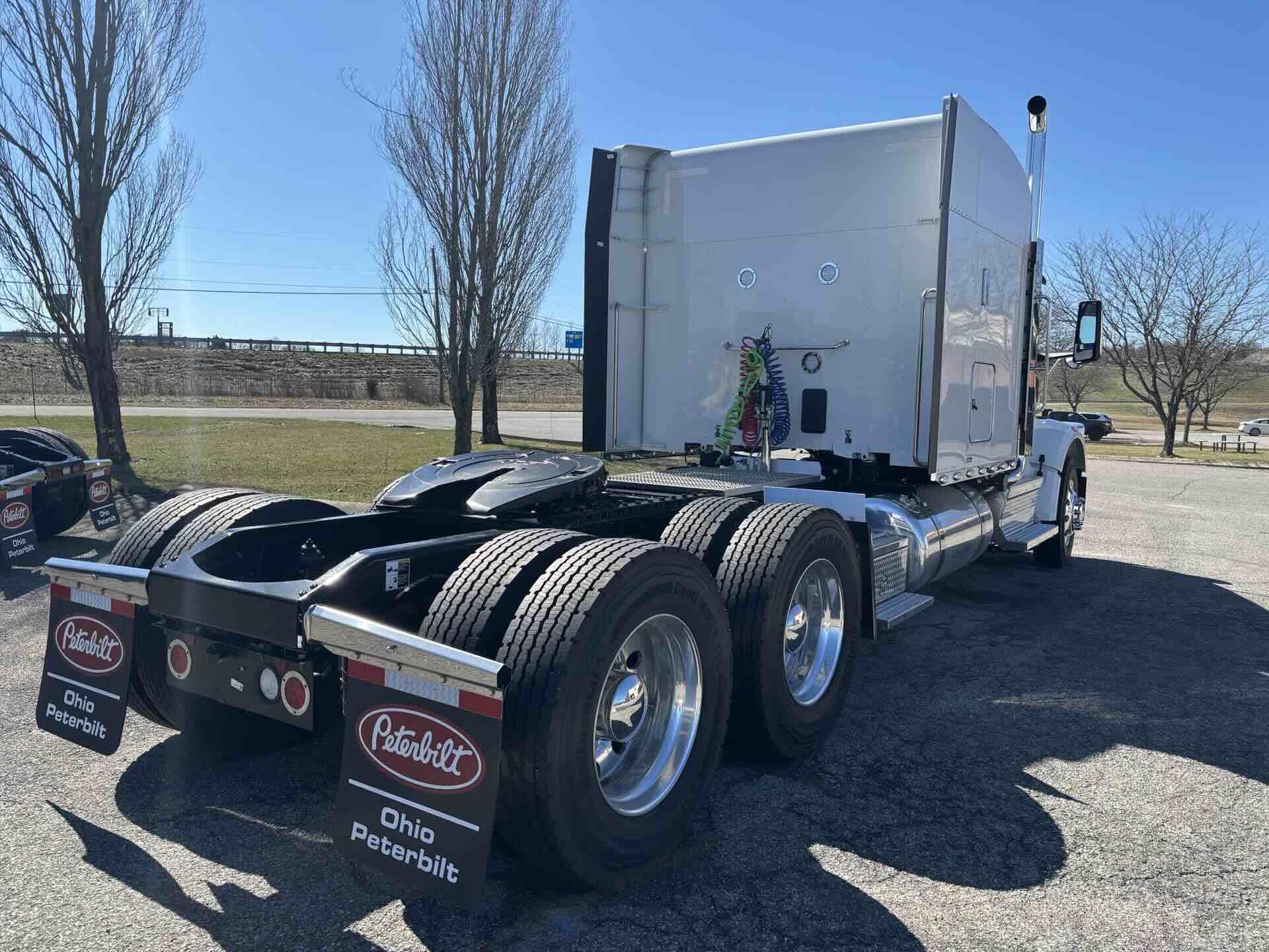 2026 Peterbilt 567 - image 7
