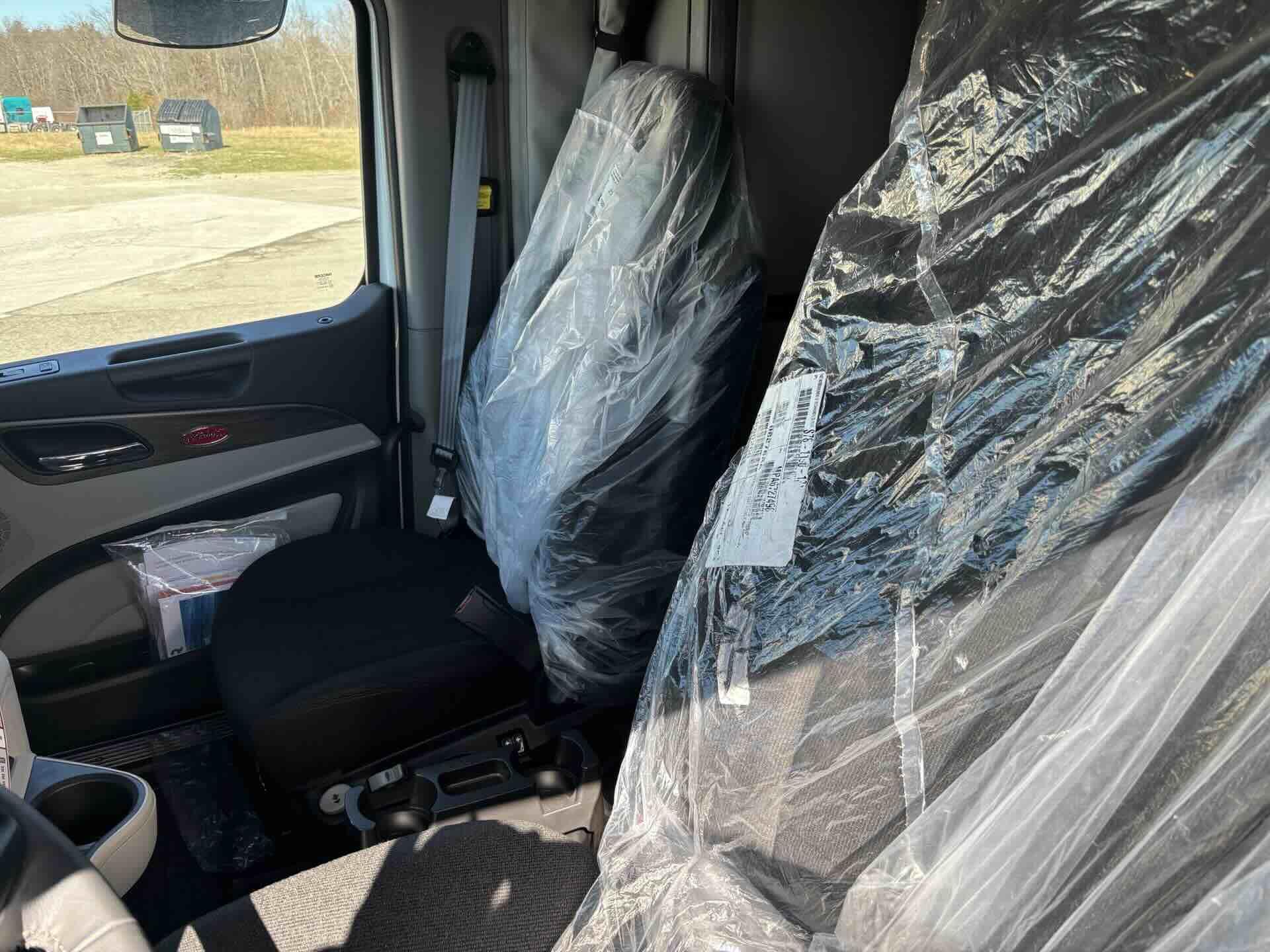 2026 Peterbilt 567 - image 14