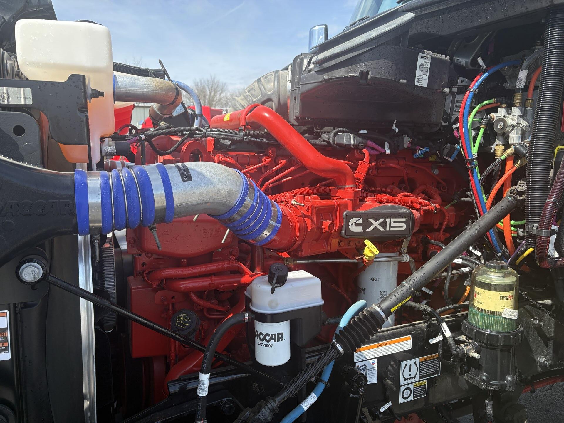 2025 Peterbilt 567 - image 8