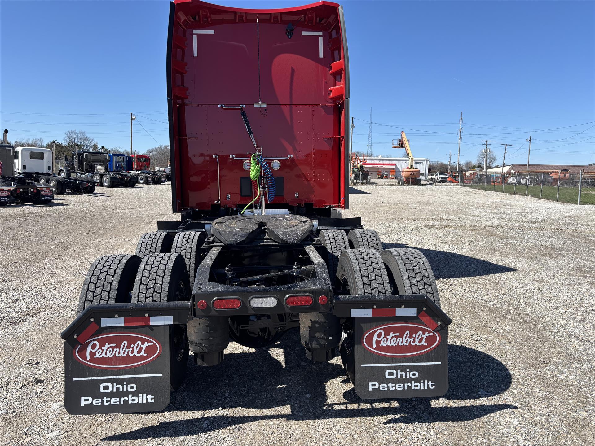 2027 Peterbilt 579 - image 4