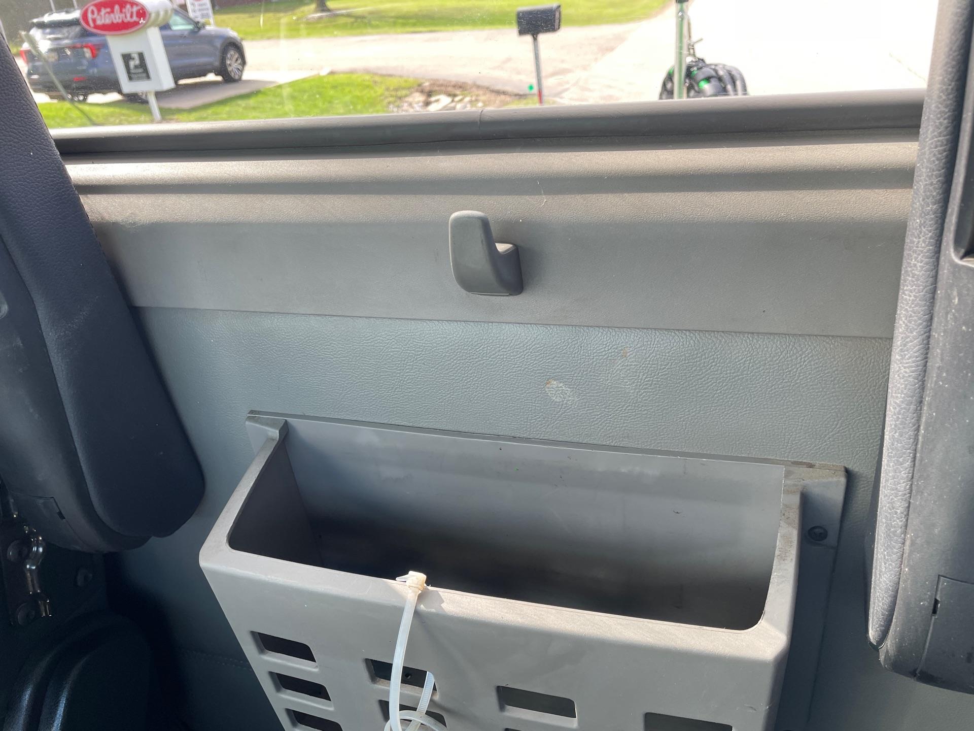 2025 Peterbilt - image 20