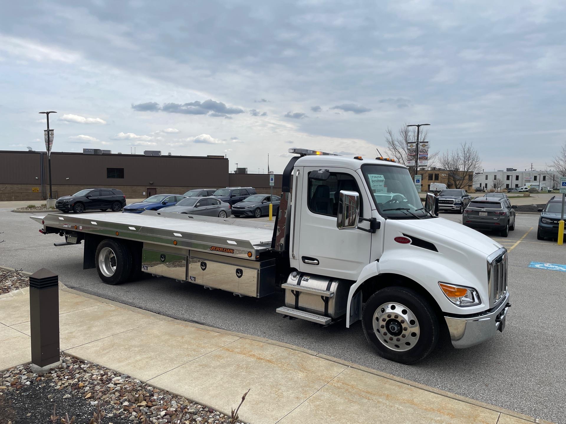 2025 Peterbilt 536 - image 5