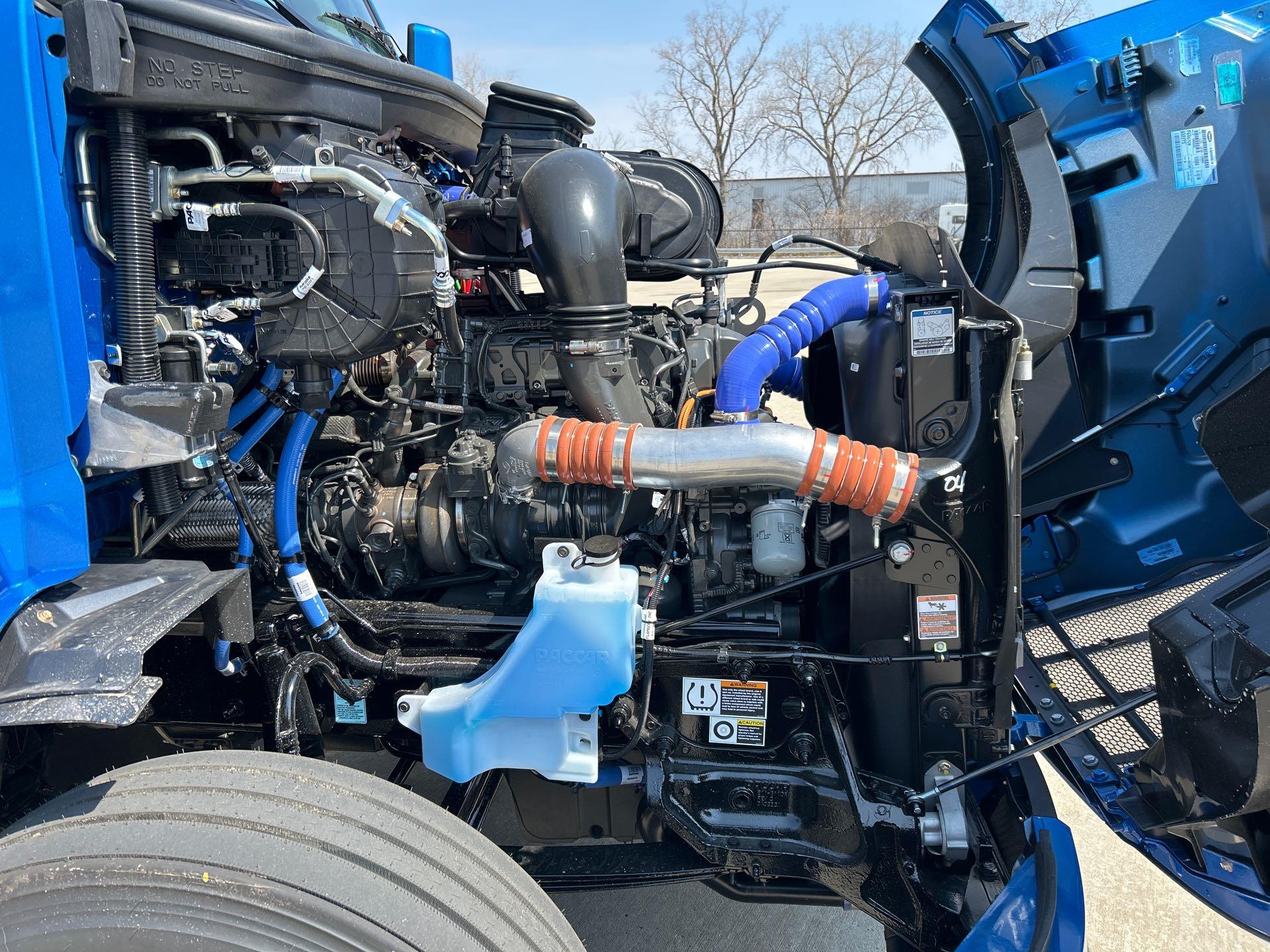 2027 Peterbilt 579 - image 7