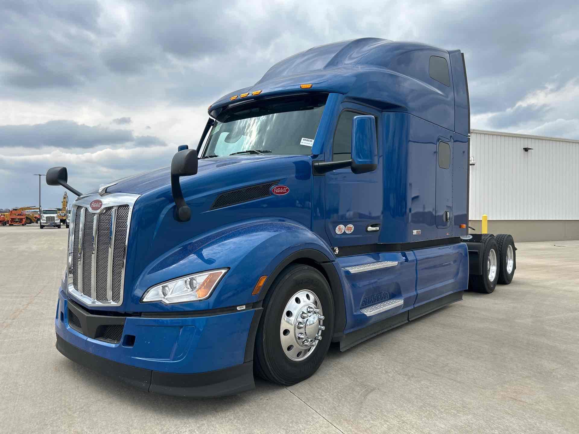 2027 Peterbilt 579