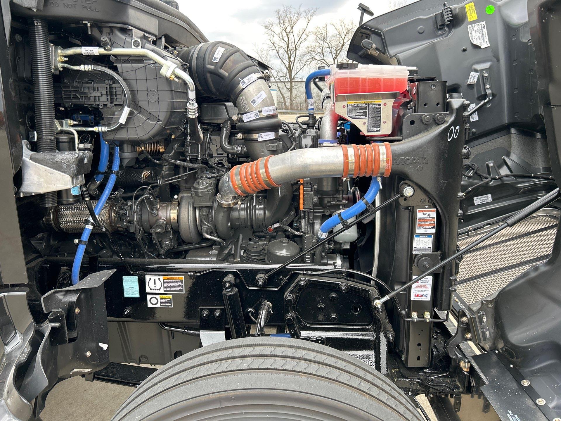 2027 Peterbilt 567 - image 7