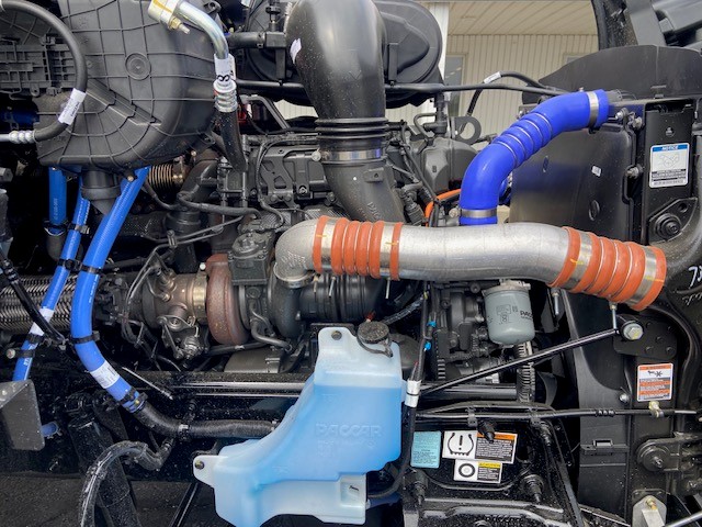 2027 Peterbilt 579 - image 14