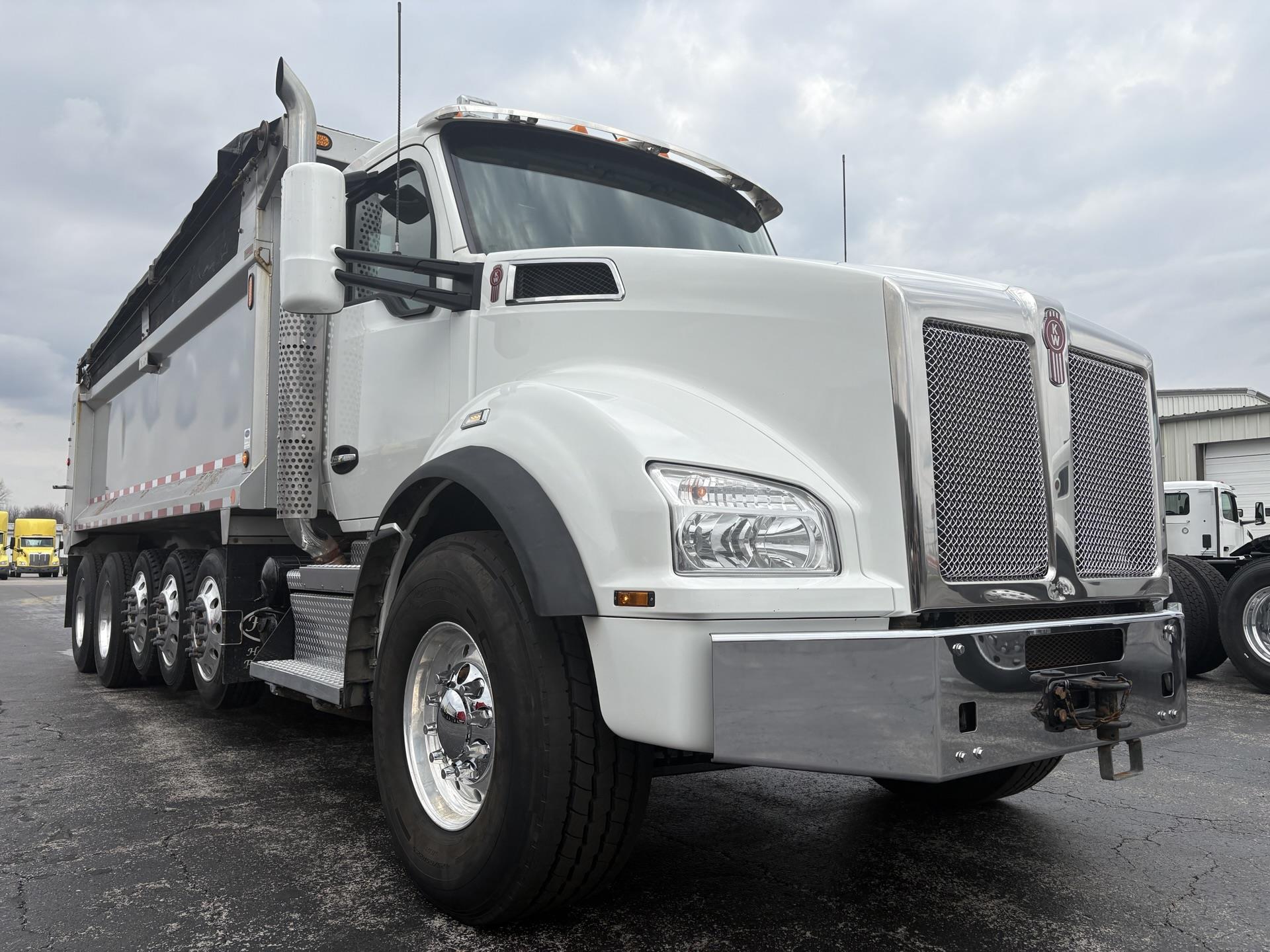 2022 Kenworth T880