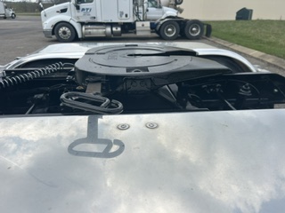 2025 Peterbilt 567 - image 8