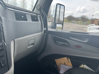 2025 Peterbilt 567 - image 23