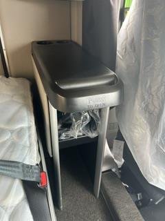 2025 Peterbilt 567 - image 24