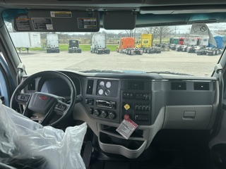 2025 Peterbilt 567 - image 19