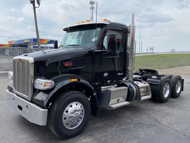 2027 Peterbilt 567