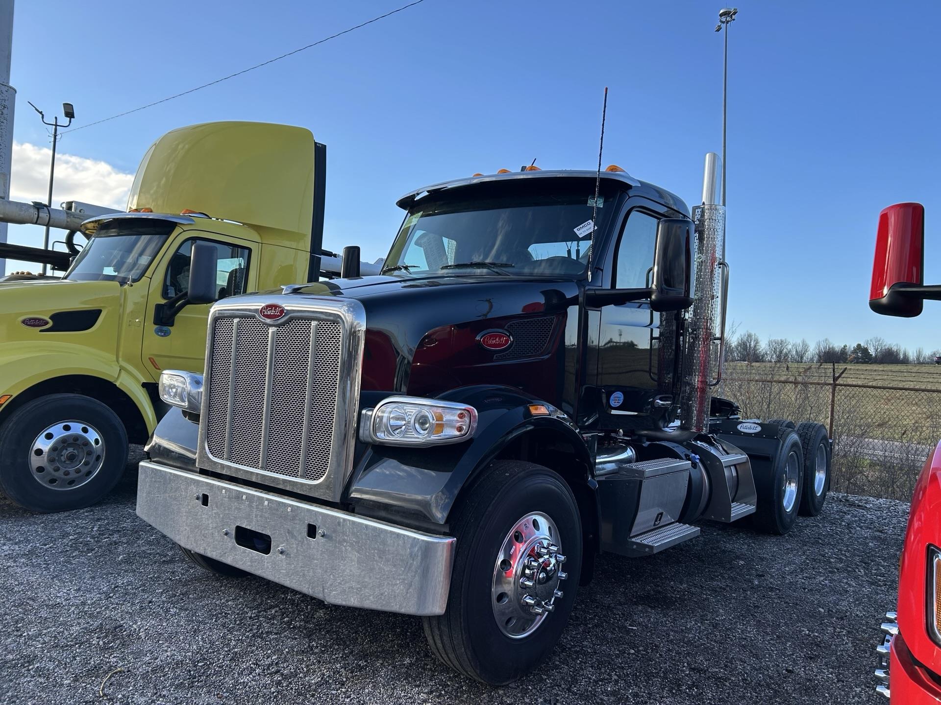 2027 Peterbilt 567 - image 1