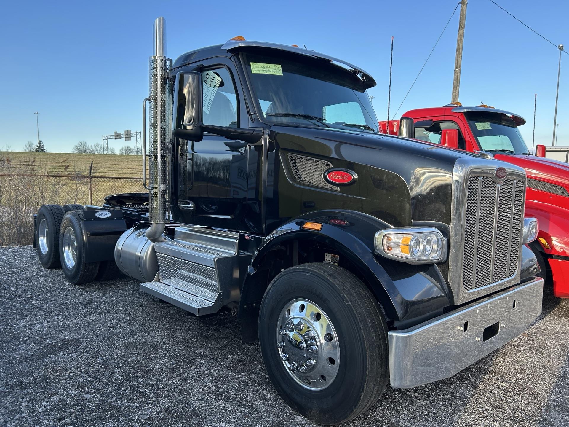 2027 Peterbilt 567 - image 2