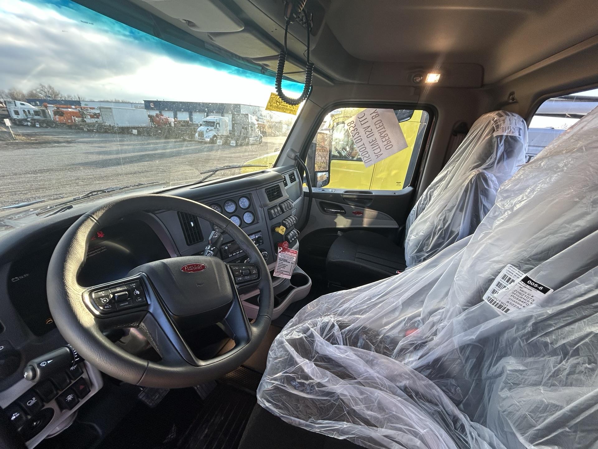 2027 Peterbilt 567 - image 5