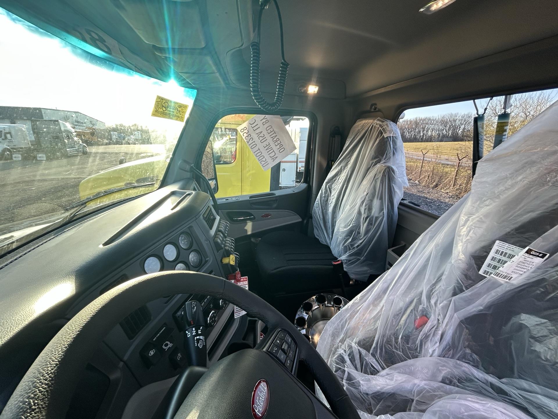 2027 Peterbilt 567 - image 6