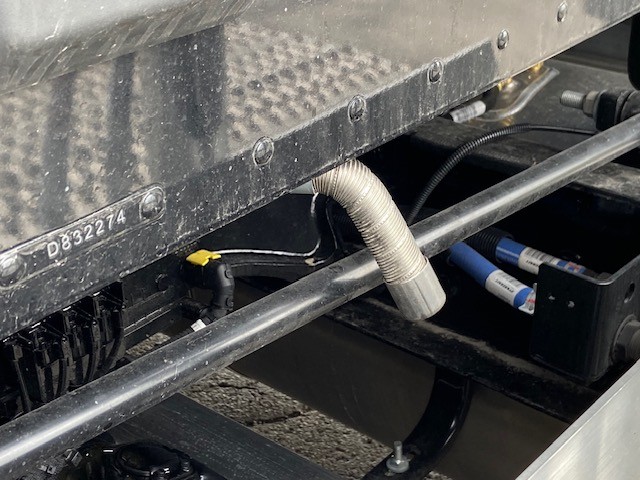 2027 Peterbilt 579 - image 8