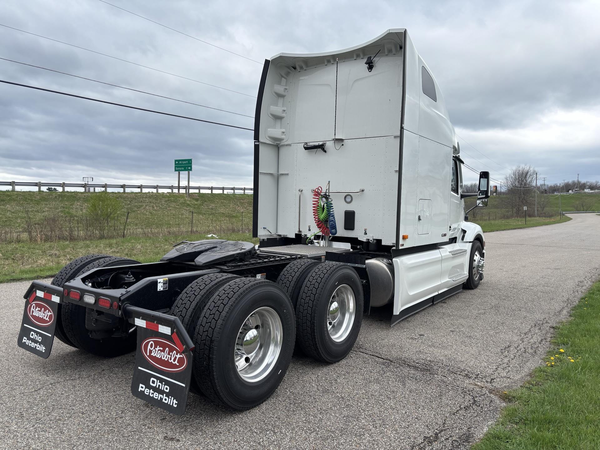 2026 Peterbilt 579 - image 5