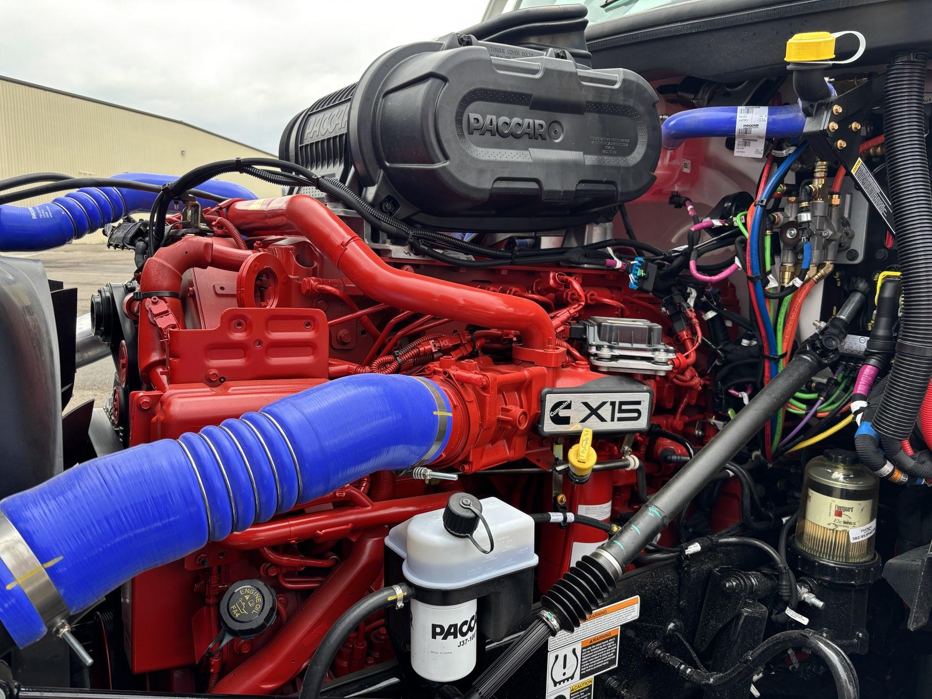 2026 Peterbilt 579 - image 8