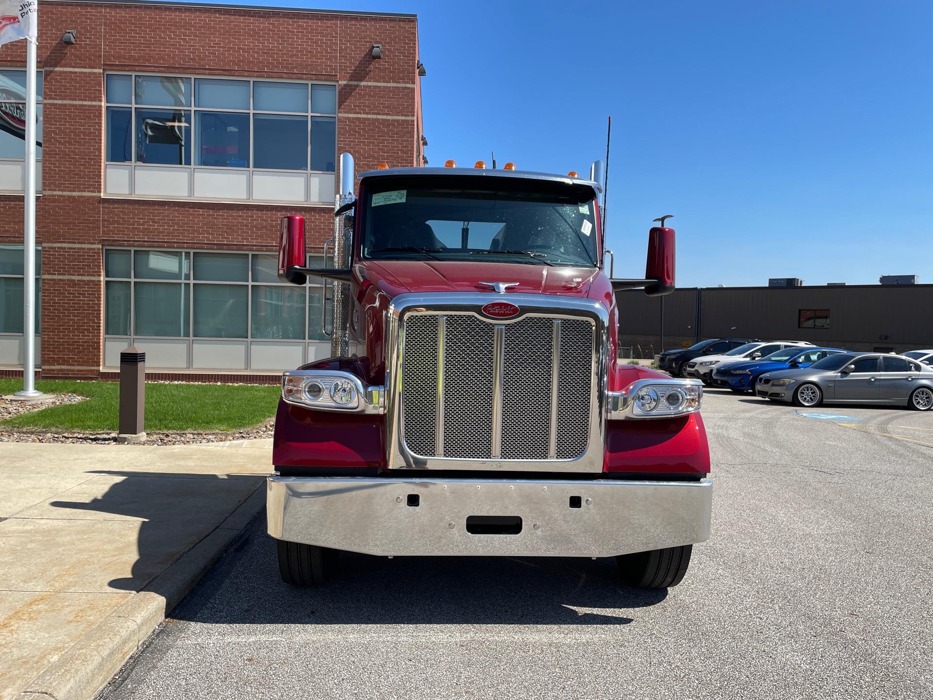 2027 Peterbilt 567 - image 6