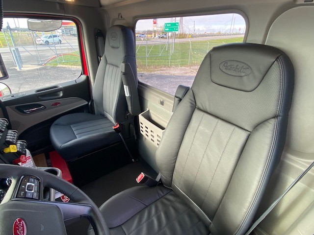 2027 Peterbilt - image 7