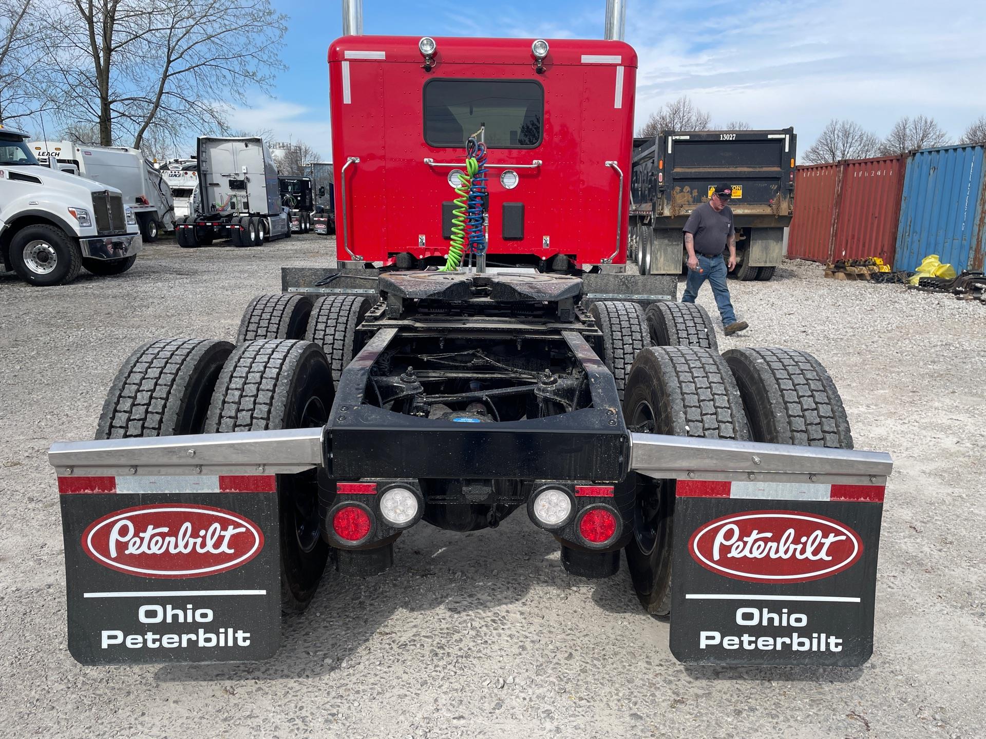2027 Peterbilt 589 in Grove City, OH — photo 8