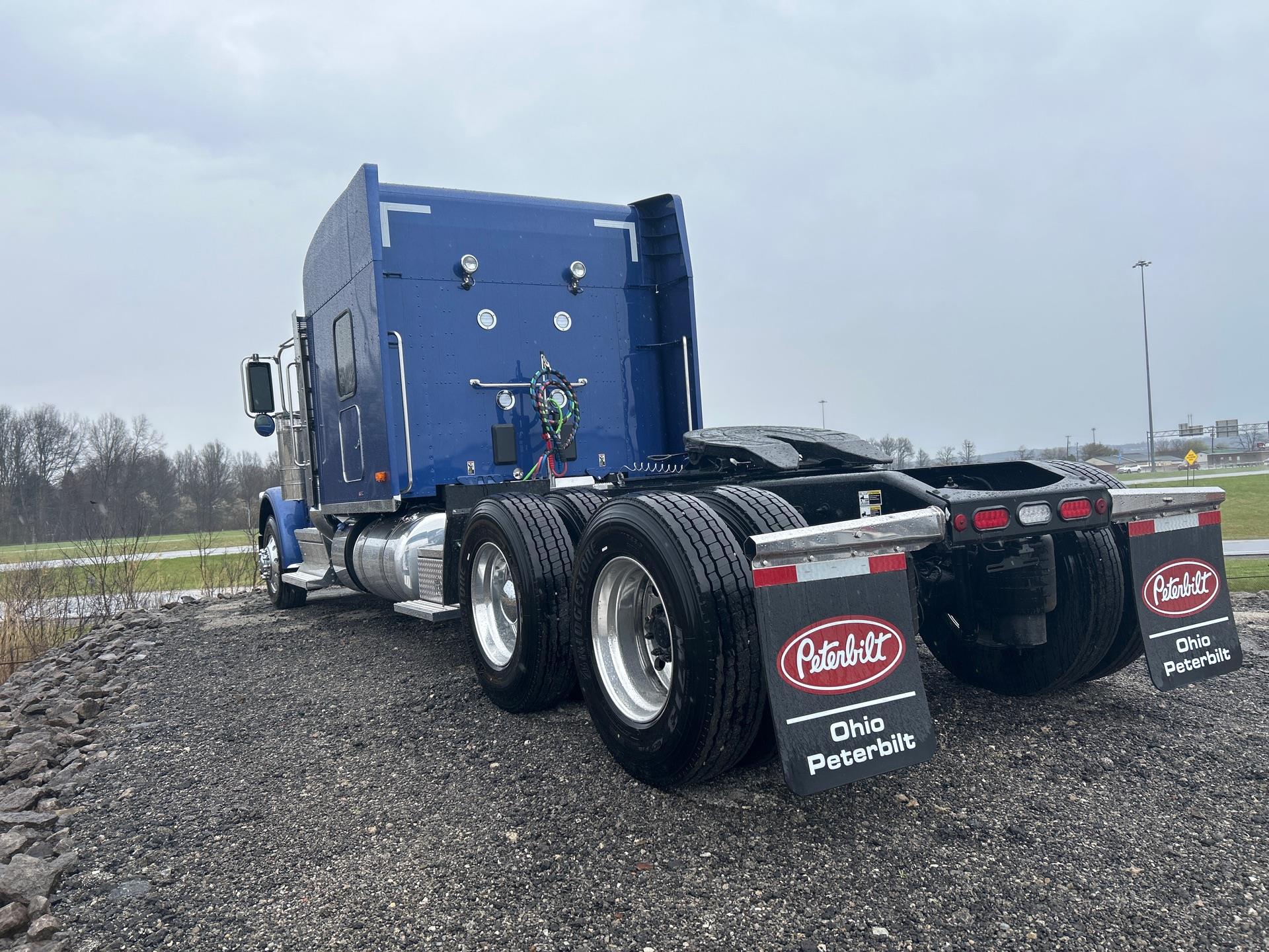 2027 Peterbilt - image 4